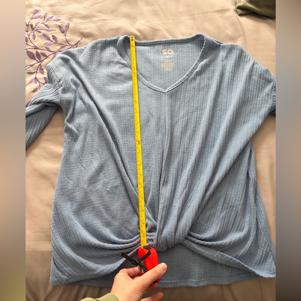SO Women’s Blue Front Knot Long Sleeve Top - Picture 3 of 5